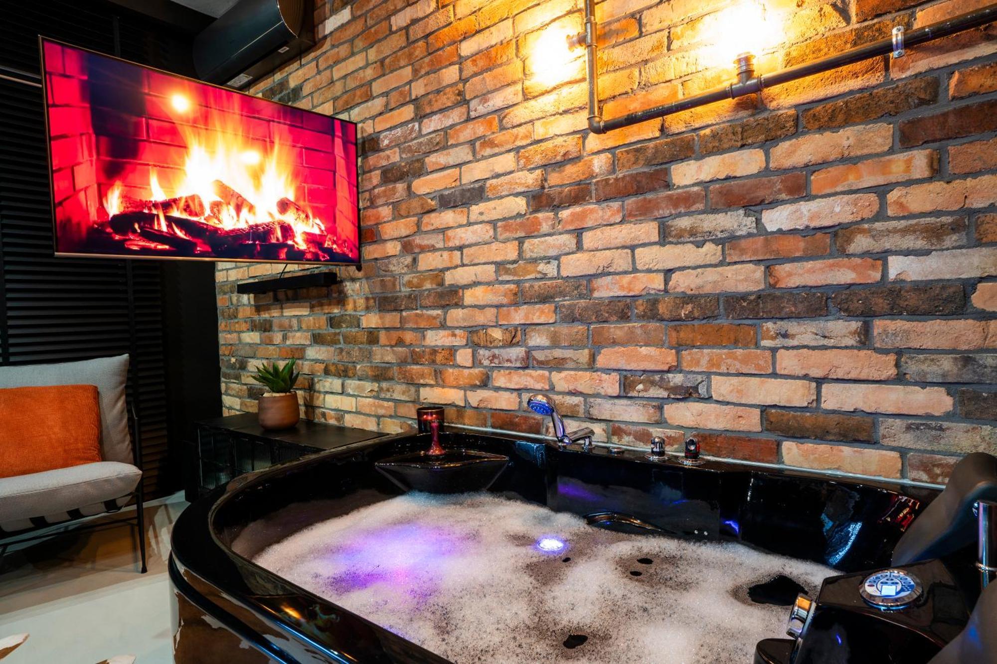 Aparthotel Zator Industrial 58 Jacuzzi Extérieur photo